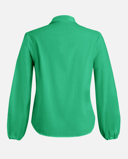Conjunto de blusa con mangas ligueros y pantalones cortos fluidos (verde)