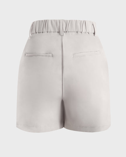 Pantalones cortos de vestir simples y elegantes. 